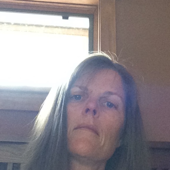 Meet your Posher, Tricia - Picture 1 of 1